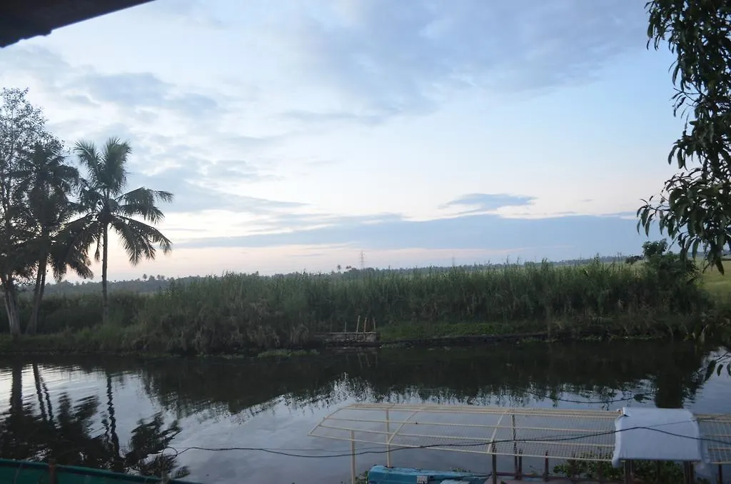 Oscar Cruise Hotel Alappuzha