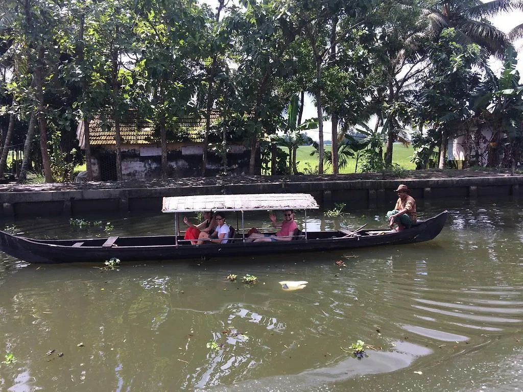 Oscar Cruise Hotel Alappuzha
