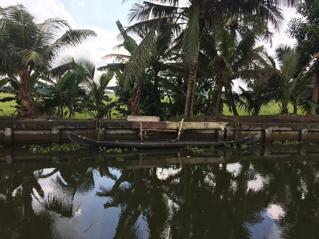 Oscar Cruise Hotel Alappuzha
