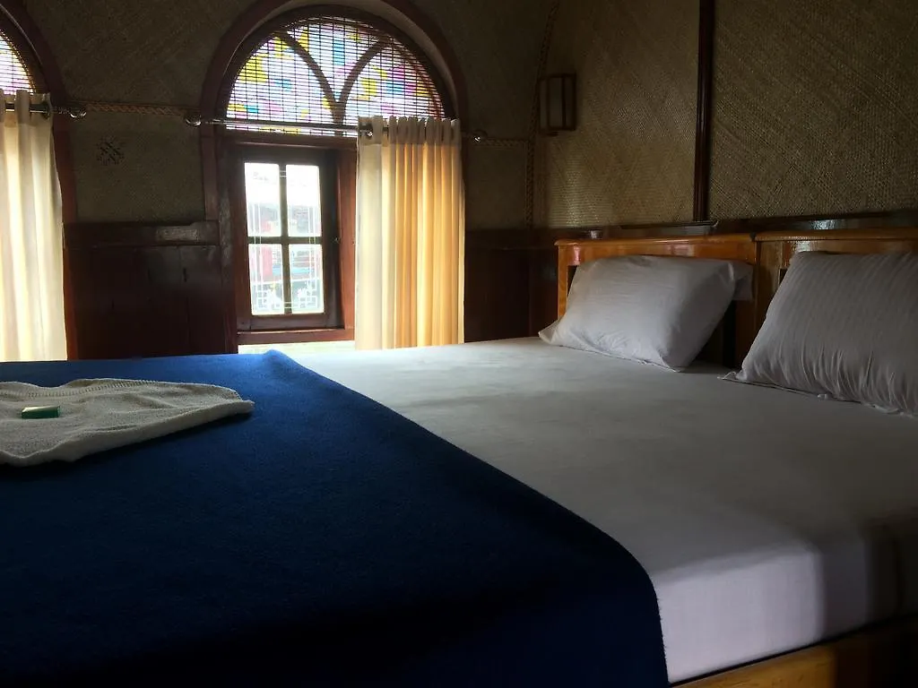 Oscar Cruise Hotel Alappuzha