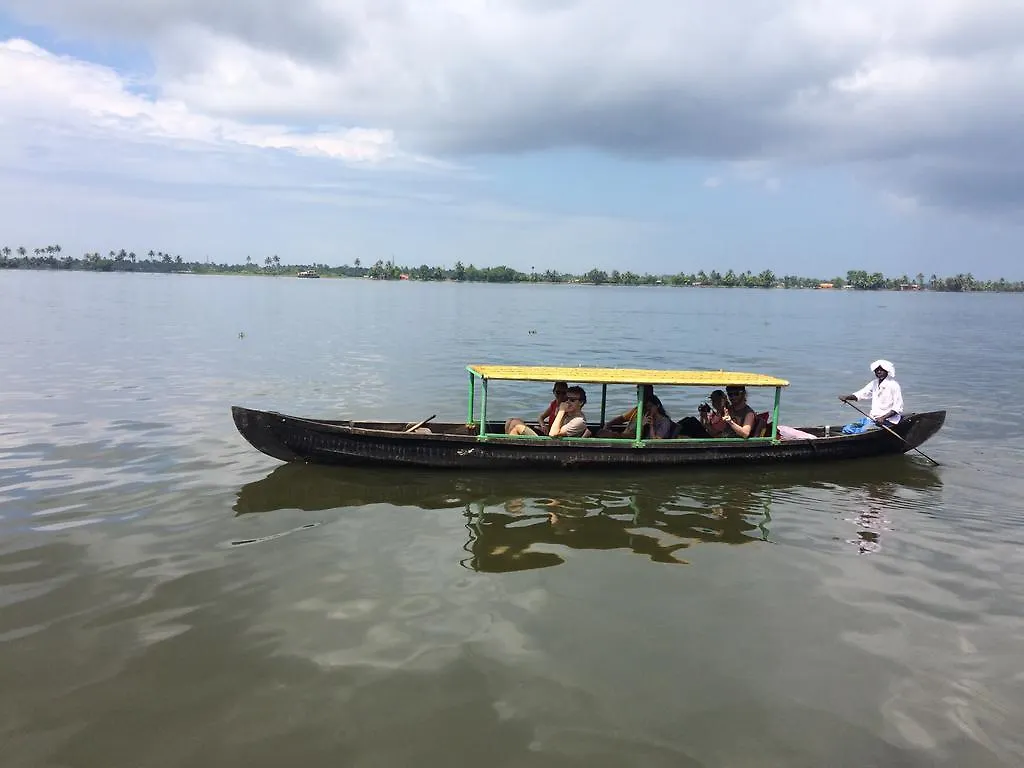 Oscar Cruise Hotel Alappuzha India