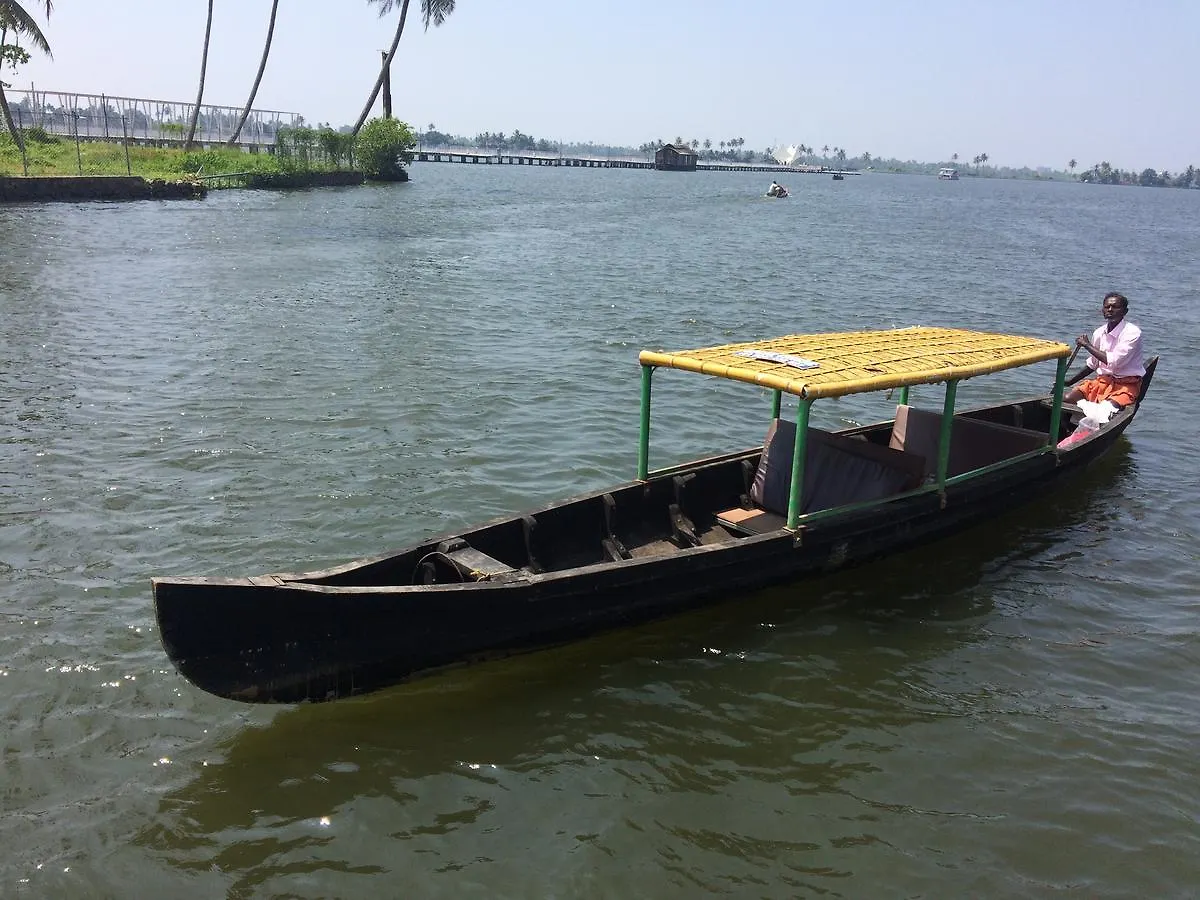 Oscar Cruise Hotel Alappuzha