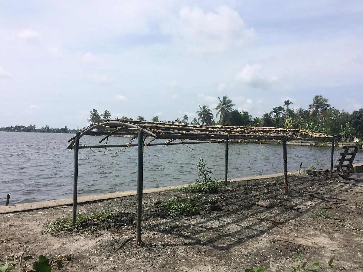 Oscar Cruise Hotel Alappuzha